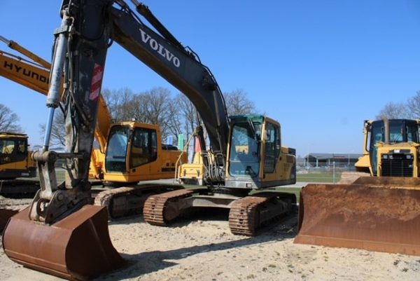 Volvo EC210BLC - Image 3