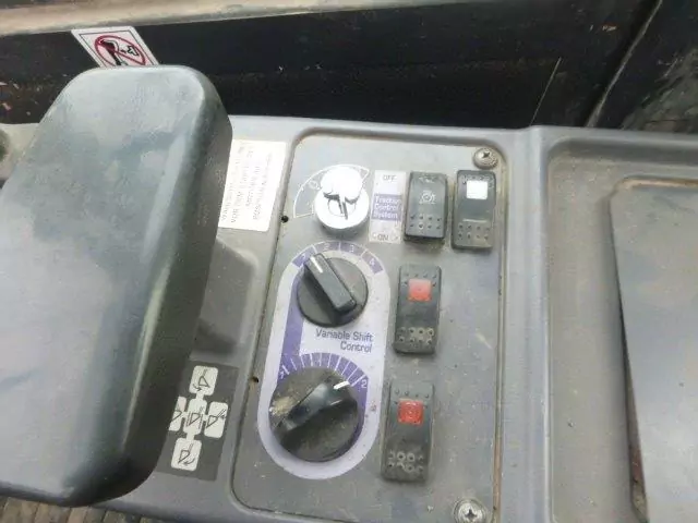 Komatsu WA320-5 – Bild 10