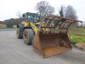 Komatsu WA320-5