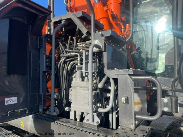 Hitachi ZX170W-6 – Bild 8