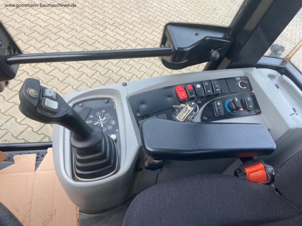 CAT 907 M – Bild 2