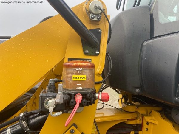 CAT 907 M – Bild 3