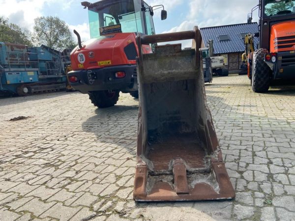 Backhoe bucket for Volvo EW 160 - Image 6