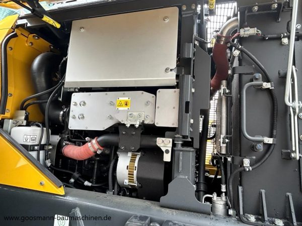 Komatsu WA320-8E0 - Image 11