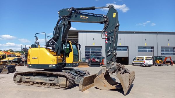 Hyundai HX235 A LCR - Image 6
