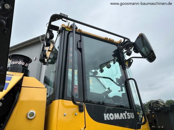 Komatsu WA320-8E0 - Image 13