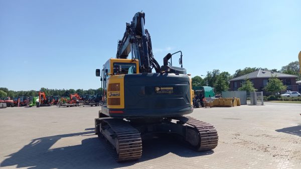 Hyundai HX235 A LCR - Image 4