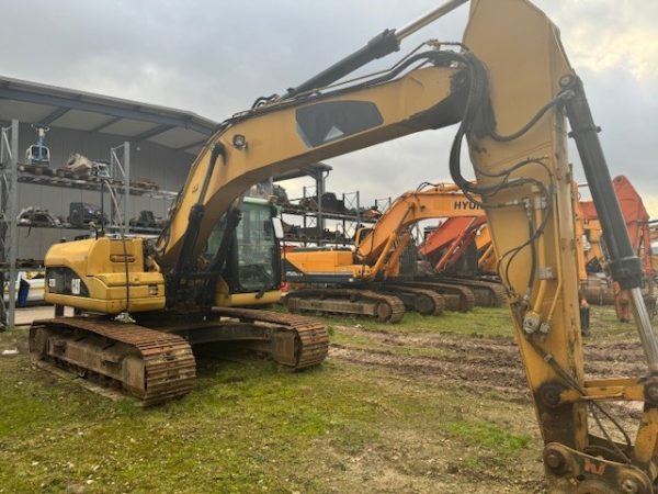 CAT 323 DL - Image 10