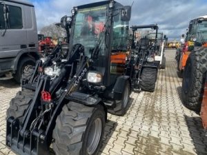 Kubota RT 220-2 with cab