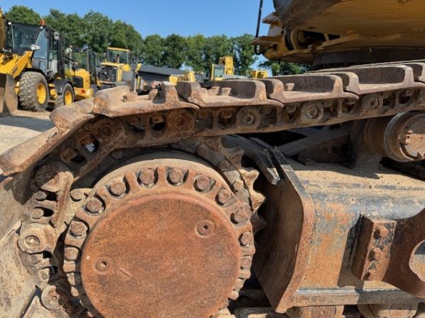 CAT 352F – Bild 13