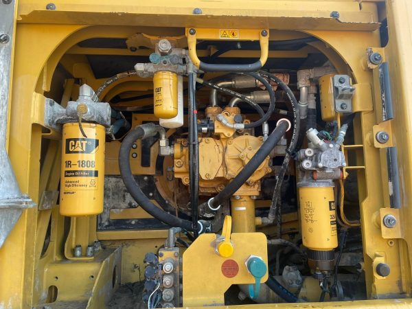 CAT 352F – Bild 23