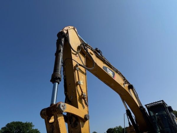 CAT 352F – Bild 16