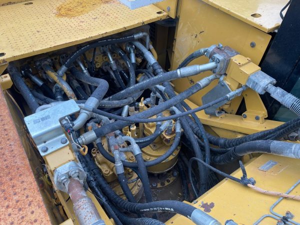 CAT 352F – Bild 19