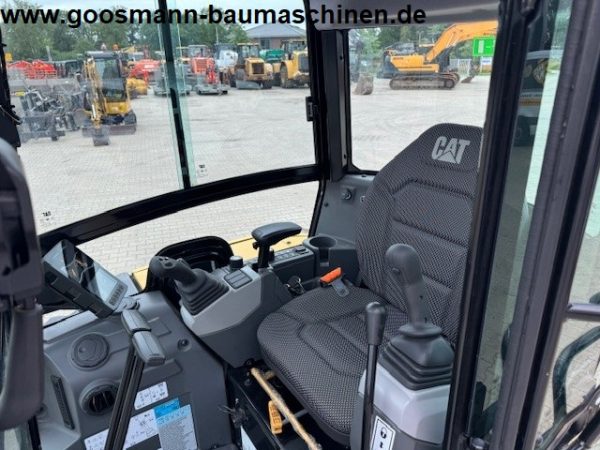Cat 302.7 - Image 8