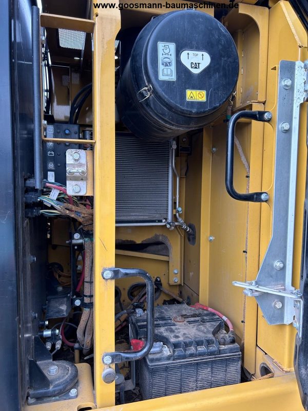 CAT 326F LN - Image 21