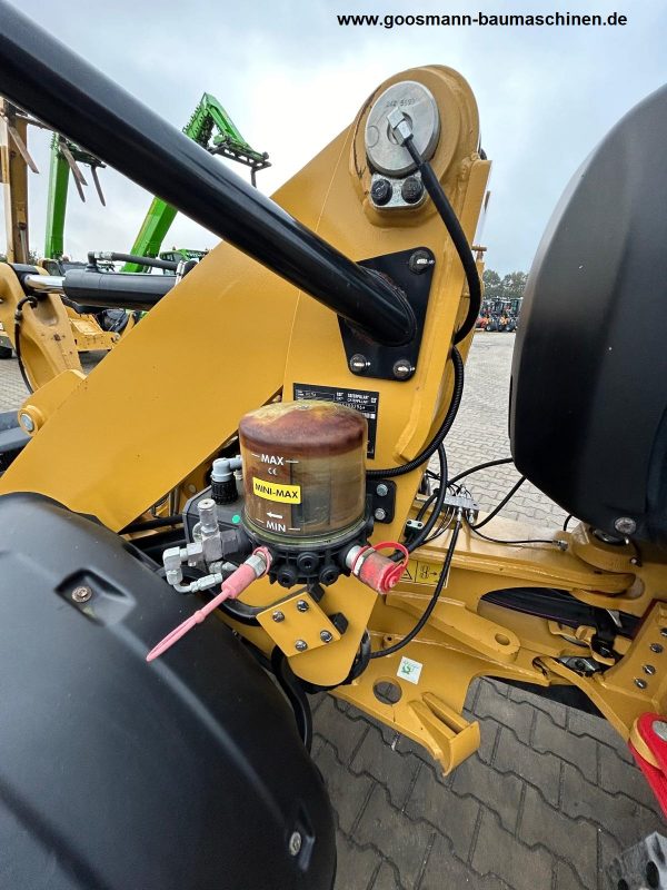 CAT 907M – Bild 13