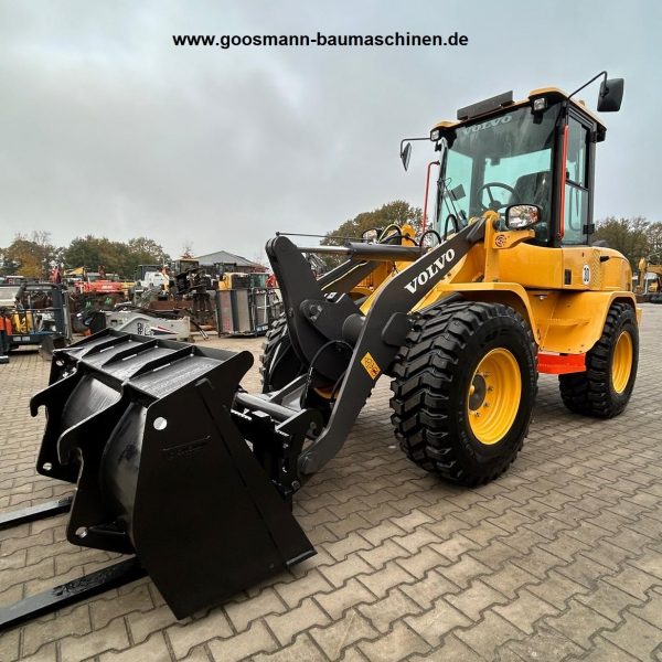 Volvo L30HS