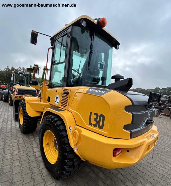 Volvo L30HS – Bild 11