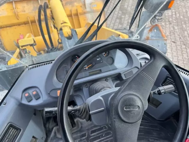 Komatsu WA 200-5 – Bild 7