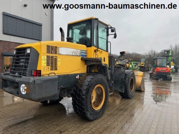 Komatsu WA 200 - Image 2