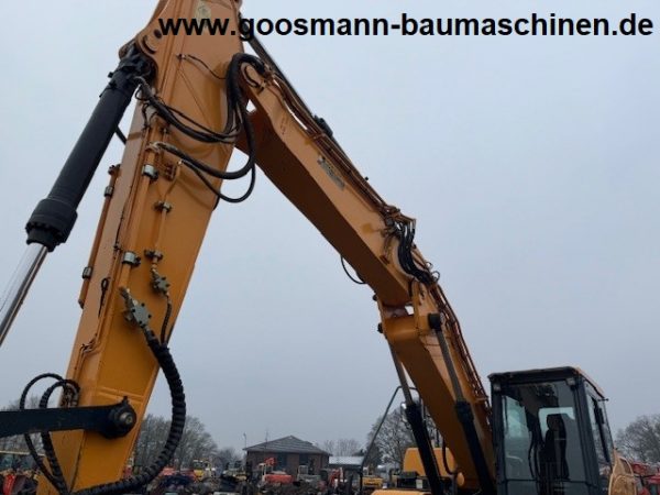 Hyundai HX220L - Image 9
