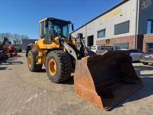 Volvo  L90 F
