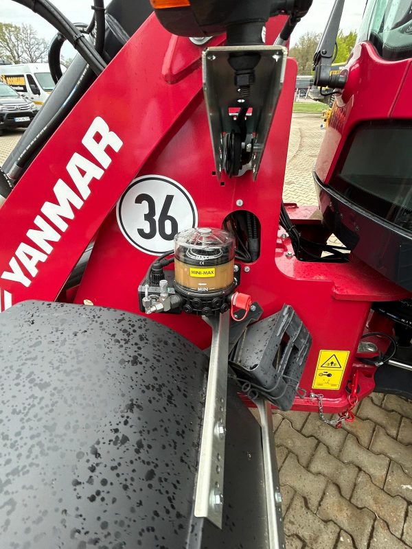 Yanmar V100-5 New Bearing Machine - Image 3
