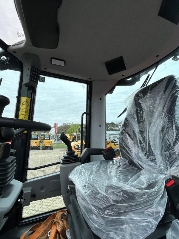 Yanmar V100-5 New Bearing Machine - Image 4
