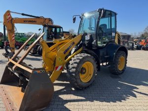 Komatsu WA100M