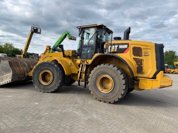 CAT 966 M – Bild 6
