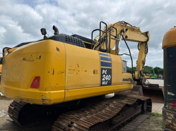 Komatsu PC 240 NLC-10 – Bild 2