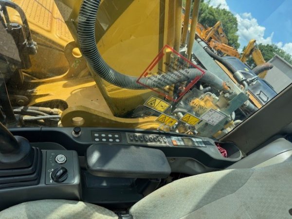 CAT 323 DL – Bild 12