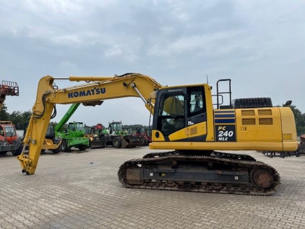 Komatsu PC 240 NLC-11 – Bild 3