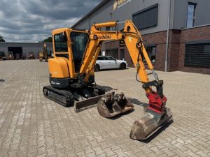 Hyundai R25z-9 AK