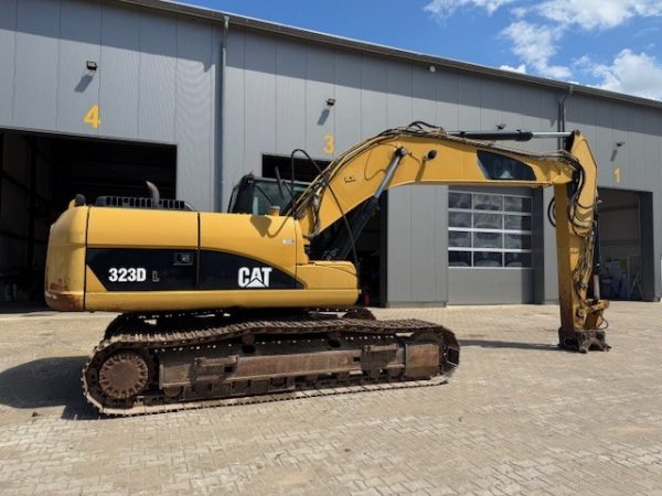 CAT 323 DL – Bild 8