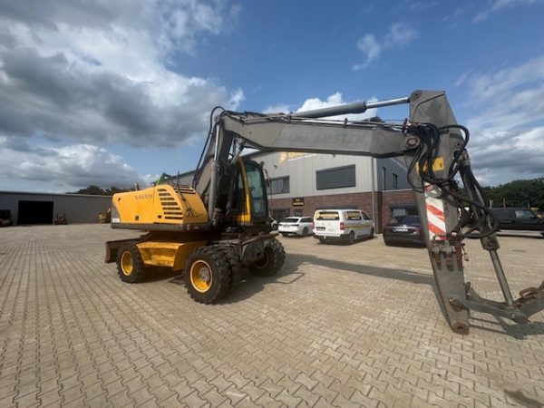 Volvo EW 180 B mit Mängel – Bild 5