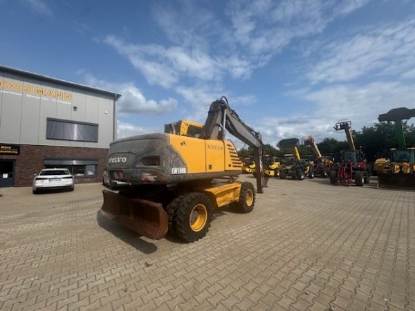 Volvo EW 180 B mit Mängel – Bild 6
