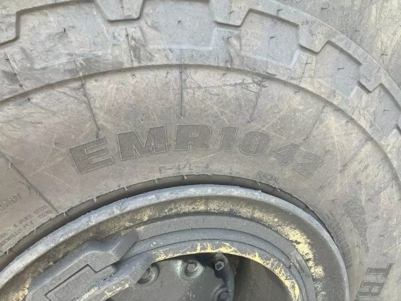 Komatsu HM400-1 – Bild 9