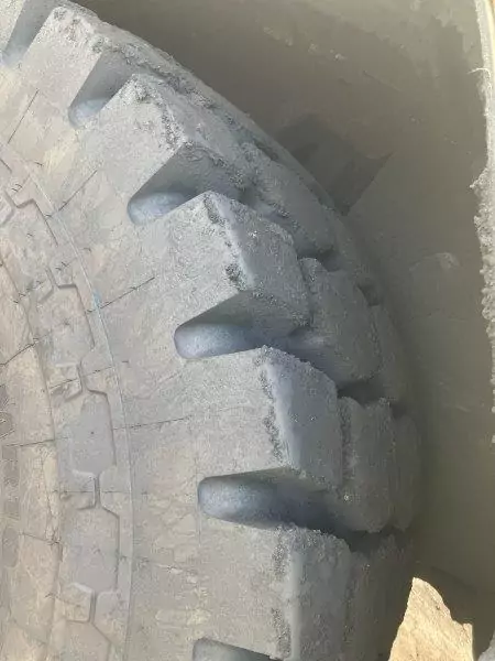 Komatsu HM400-1 – Bild 11