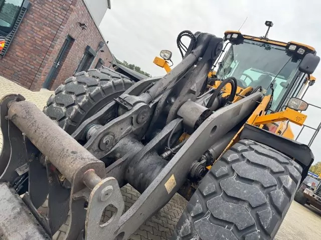 Volvo L180H – Bild 6