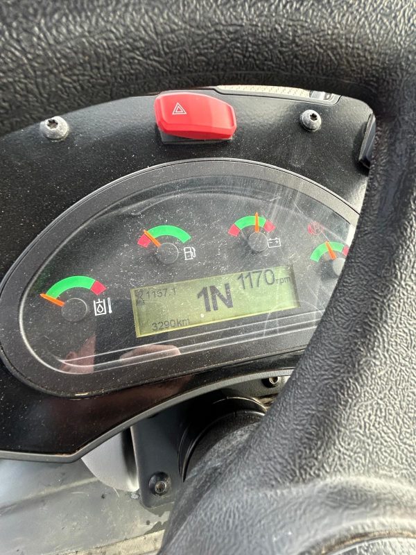 CAT 907 M – Bild 8