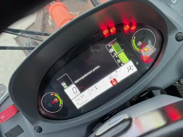 Hitachi ZW250-6 – Bild 13