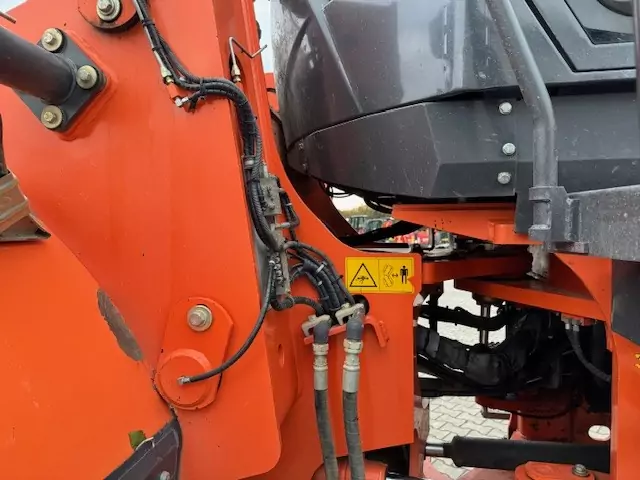 Hitachi ZW250-6 – Bild 10