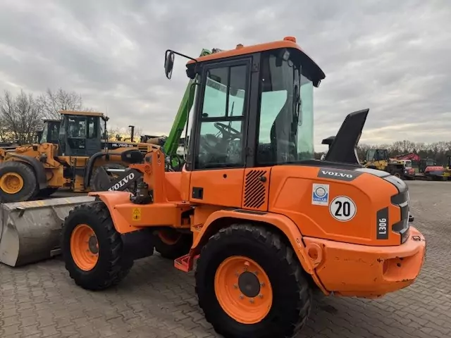 Volvo L30G – Bild 4