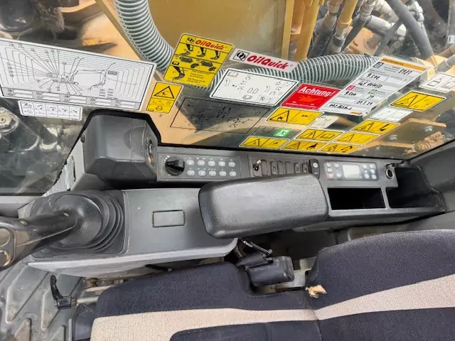 CAT 326 FLN – Bild 14