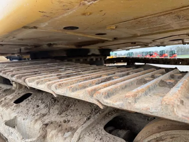 CAT 326 FLN – Bild 3