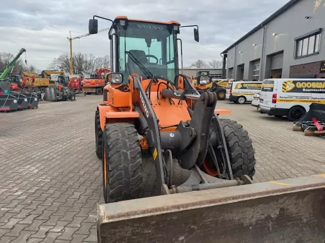 Volvo L30G – Bild 7