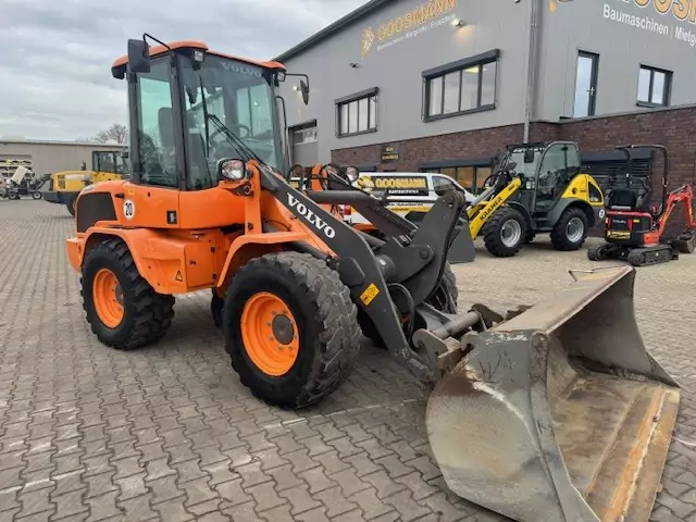 Volvo L30G – Bild 8