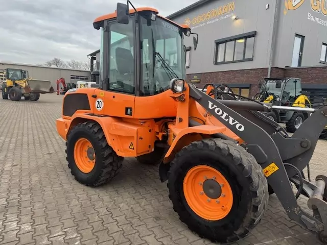 Volvo L30G – Bild 9