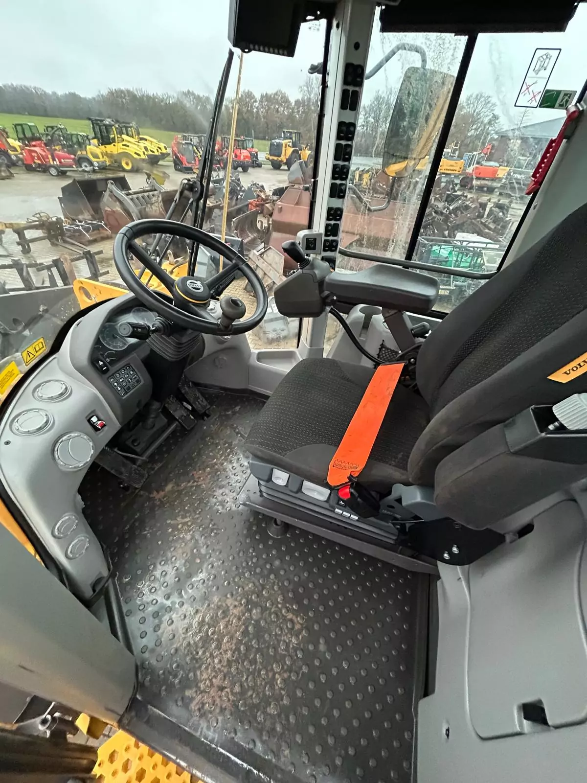 Volvo L110 H – Bild 12